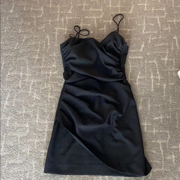 Cut out zara dress - Picture 5 of 6